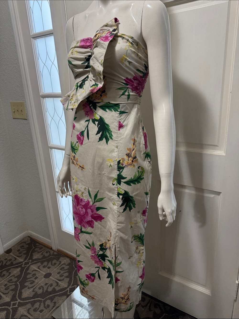 Vineyard Vines Strapless Floral Ruffle Midi Dress in Cream and Pink Size 2 - Picture 8 of 16